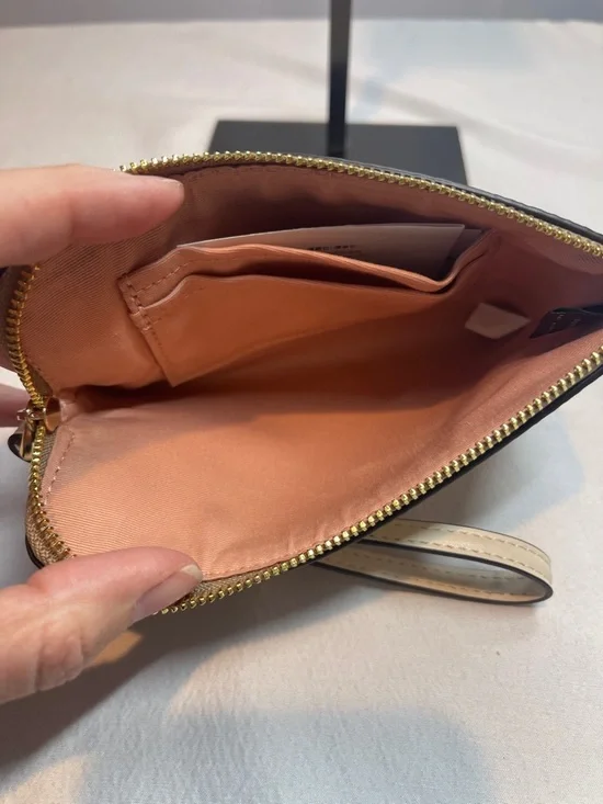 Coach F2596-CAR20 Corner Zip Wristlet in Signature Canvas with Floral - Picture 7 of 9